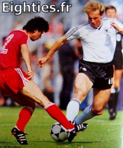annees 80, 80's, eighties, soccer, foot, football, platini, euro 1984, France, champion, ballon, but, michel, sportif, uefa