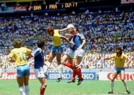 ANNEES 80, 80's, eighties, foot, coupe du monde, Mondial, Football, Jean-Pierre PAPIN, PLatini, Giresse, tigana, souvenirs, sport, 1986, mexique, Mexico, maradonna, MARADONA