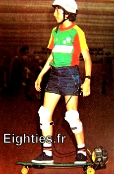 ANNEES 80, 80's, eighties, sport, skate, skate board, planche à roulettes, 70, 70's, skate 79, panini