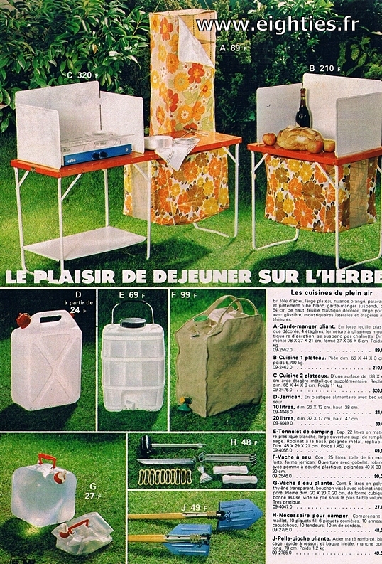 ANNEES 80, 80's, eighties, camping, vacances, 70's, tentes, souvenirs, nostalgie, catalogue, manufrance, vaisselle, meubles, matelas