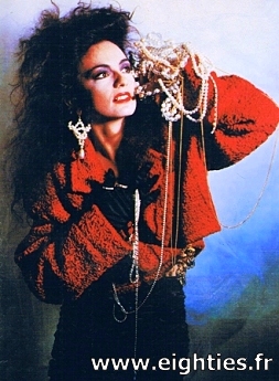 ANNEES 80, 80's, eighties, 1987, Yianna Katsoulos, les autres sont jaloux, top 50, Marc Toesca, tube, titre, bijoux, mode, hit, kitsch