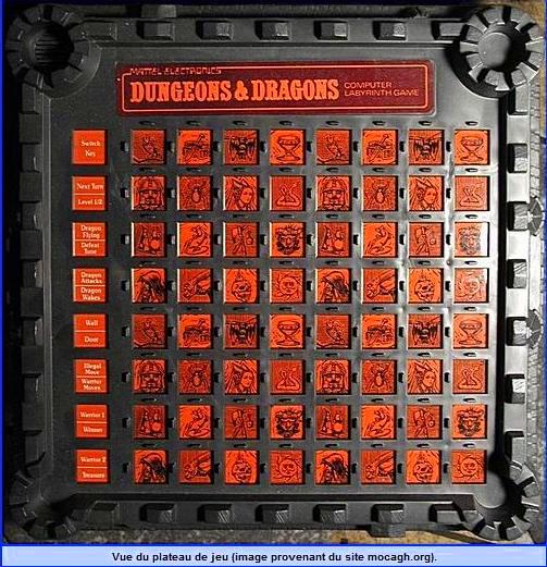 plateau du jeu dungeons dragons annees 80.jpg Années 80, 80's, eighties, Jeu de rôle, Dungeons & Dragons, donjons et dragons, Jeu électronique, Mattel, Gary Gigax,