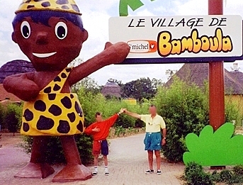 Parc le village de Bamboula polémique biscuits st Michel