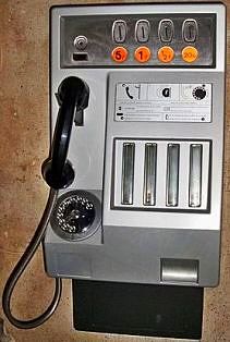 cabine téléphonique années 80