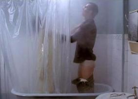 PIerre et Thérèse sous la douche Le Père Noël est une ordure Film des années 80
